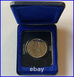 1972 Canada $1 Silver Coin Queen Elizabeth II Regina In Blue Protector Box