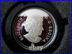 2006 Limited Edition Proof Silver Dollar with Enamel Effect Medal of Bravery