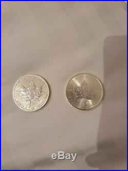 2 x Canadian 1 oz maple leaf 999.9 Silver Bullion Coins